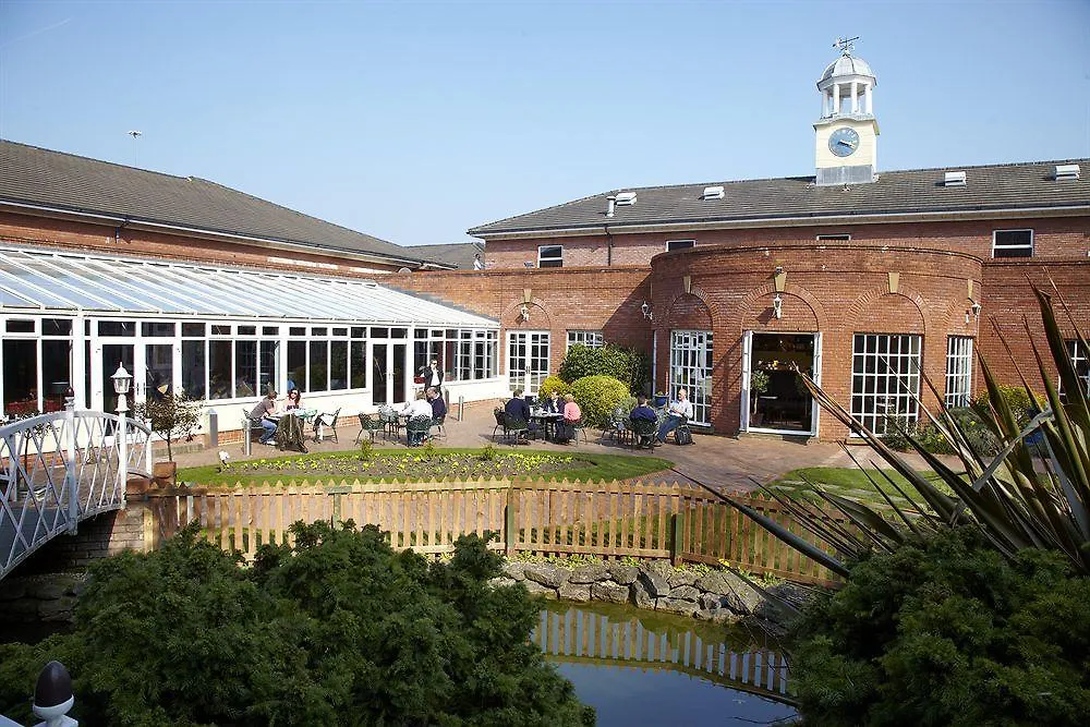 Village Hotel Chester St David'S Ewloe 4*,