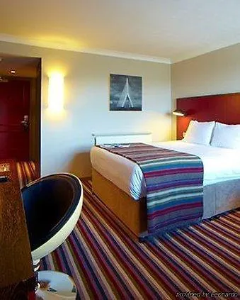 Village Hotel Chester St David'S Ewloe 4*,
